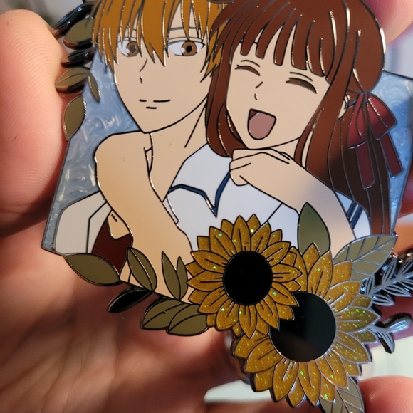 3" Fruits Basket Enamel Pin - Picture 1 of 3